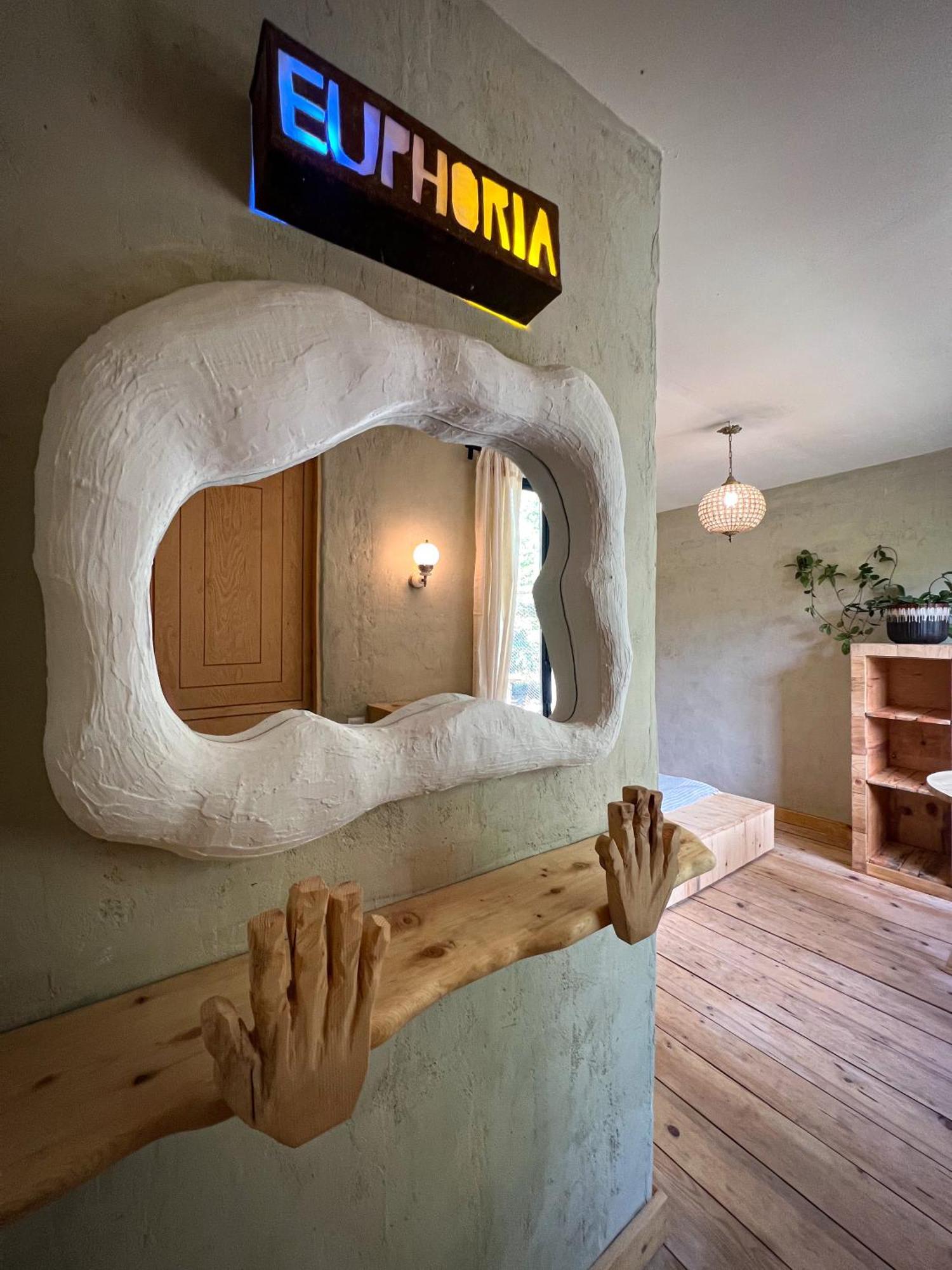מרטווילי Karma Hostel מראה חיצוני תמונה