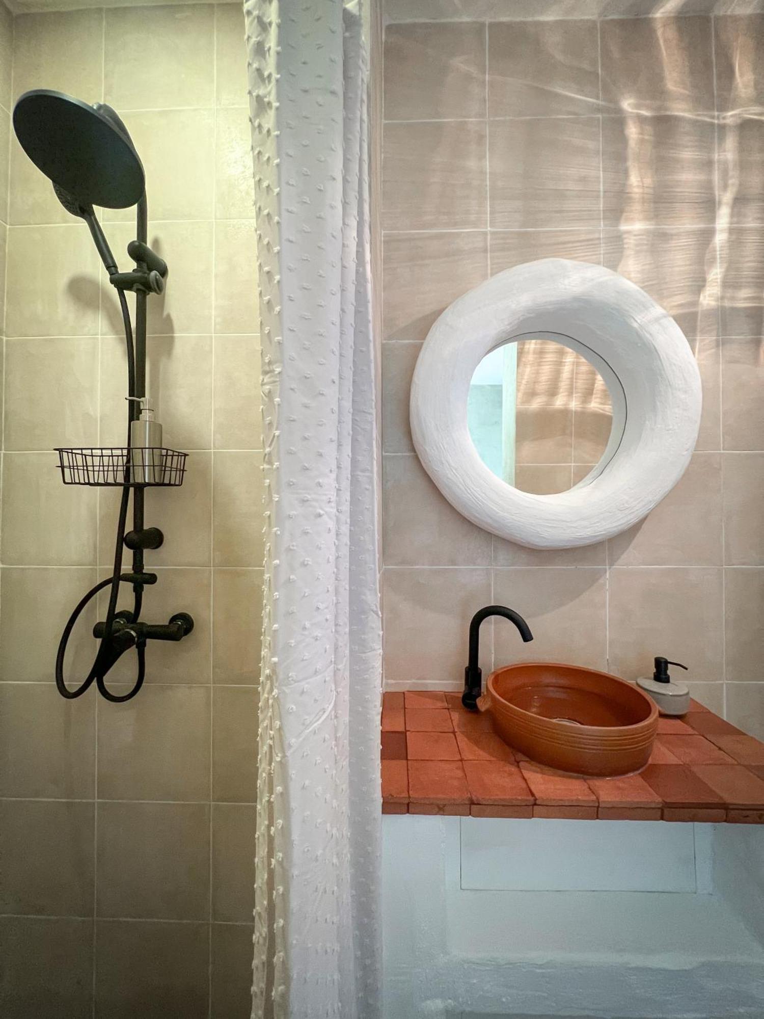 מרטווילי Karma Hostel מראה חיצוני תמונה